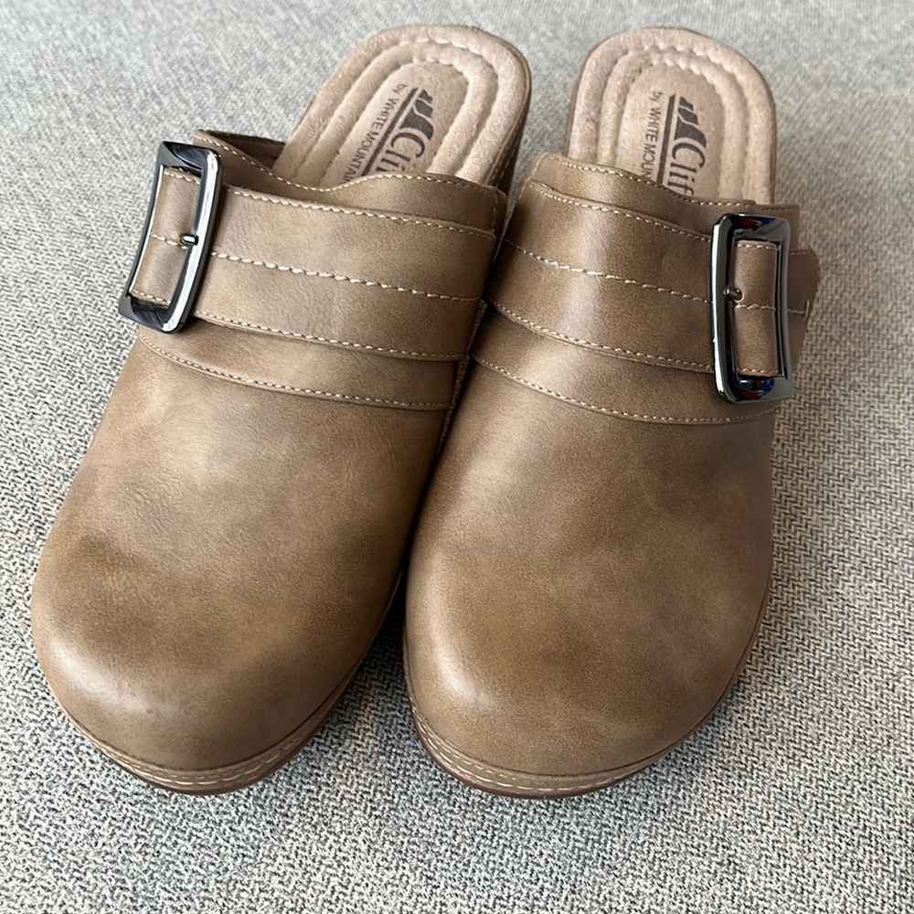 Cliffs by White Mountain Clogs Sz 7,5
